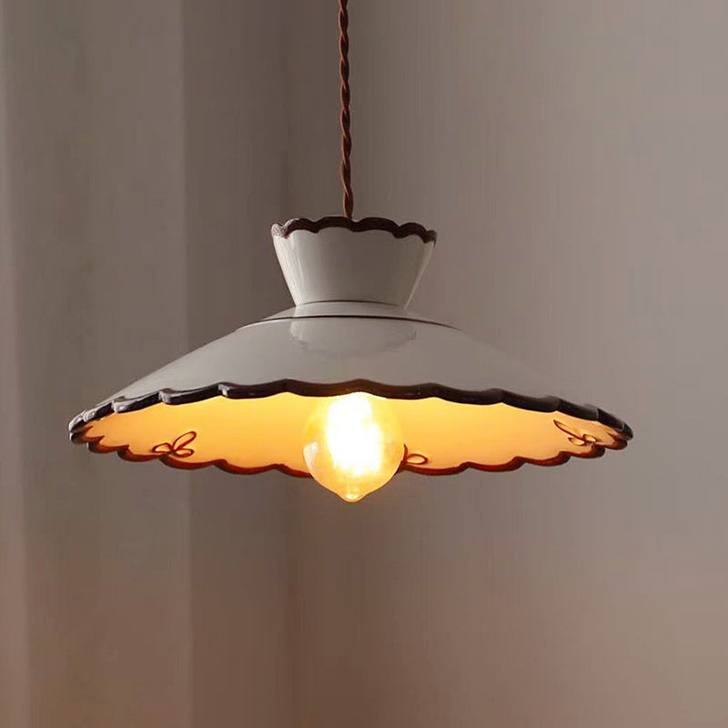 Traditionelle französische Keramik-Metall-Wellenförmige Schalenförmige 1-Licht Pendelleuchte für das Wohnzimmer 