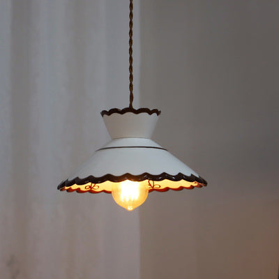 Traditionelle französische Keramik-Metall-Wellenförmige Schalenförmige 1-Licht Pendelleuchte für das Wohnzimmer 