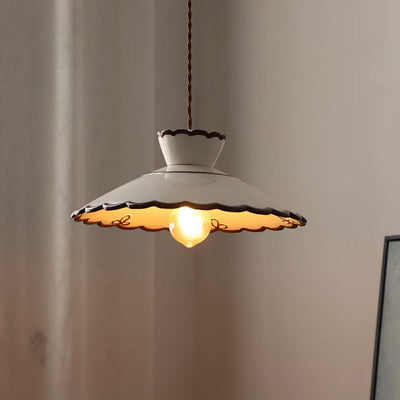 Traditionelle französische Keramik-Metall-Wellenförmige Schalenförmige 1-Licht Pendelleuchte für das Wohnzimmer 