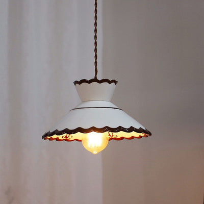 Traditionelle französische Keramik-Metall-Wellenförmige Schalenförmige 1-Licht Pendelleuchte für das Wohnzimmer 