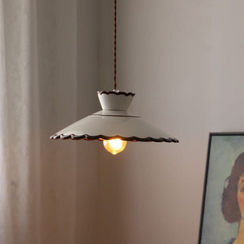 Traditionelle französische Keramik-Metall-Wellenförmige Schalenförmige 1-Licht Pendelleuchte für das Wohnzimmer 