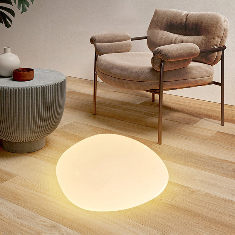 Plafonnier LED en forme de galet en fer PE minimaliste moderne pour chambre 
