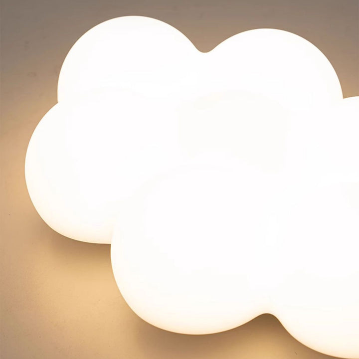 Zeitgenössische kreative PE Eisenwolkenförmige LED-Deckenleuchte für das Schlafzimmer 