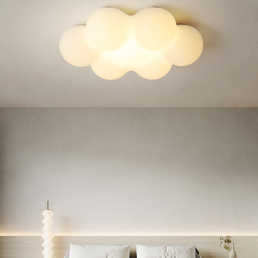 Zeitgenössische kreative PE Eisenwolkenförmige LED-Deckenleuchte für das Schlafzimmer 