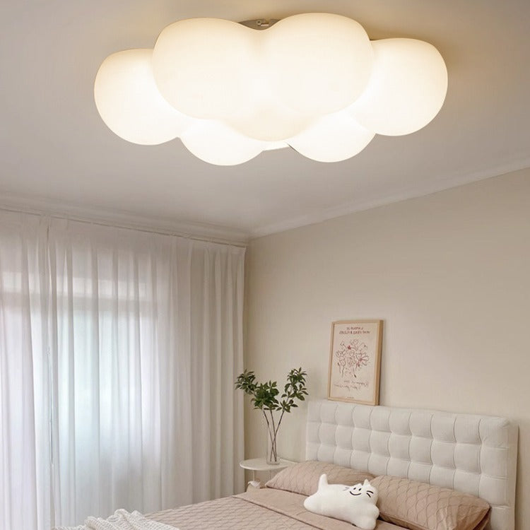 Zeitgenössische kreative PE Eisenwolkenförmige LED-Deckenleuchte für das Schlafzimmer 