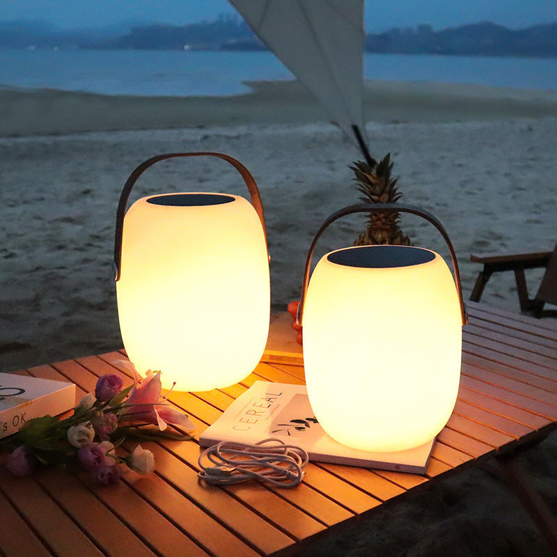 Lumière LED solaire extérieure en acrylique PE créative contemporaine en forme de tonneau pour jardin et camping 