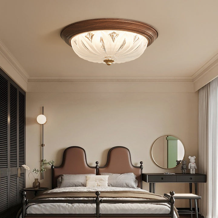 Plafonnier LED semi-dôme texturé en fer et verre chinois traditionnel pour chambre 