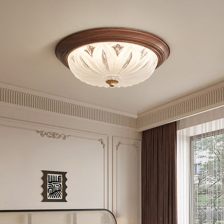 Plafonnier LED semi-dôme texturé en fer et verre chinois traditionnel pour chambre 
