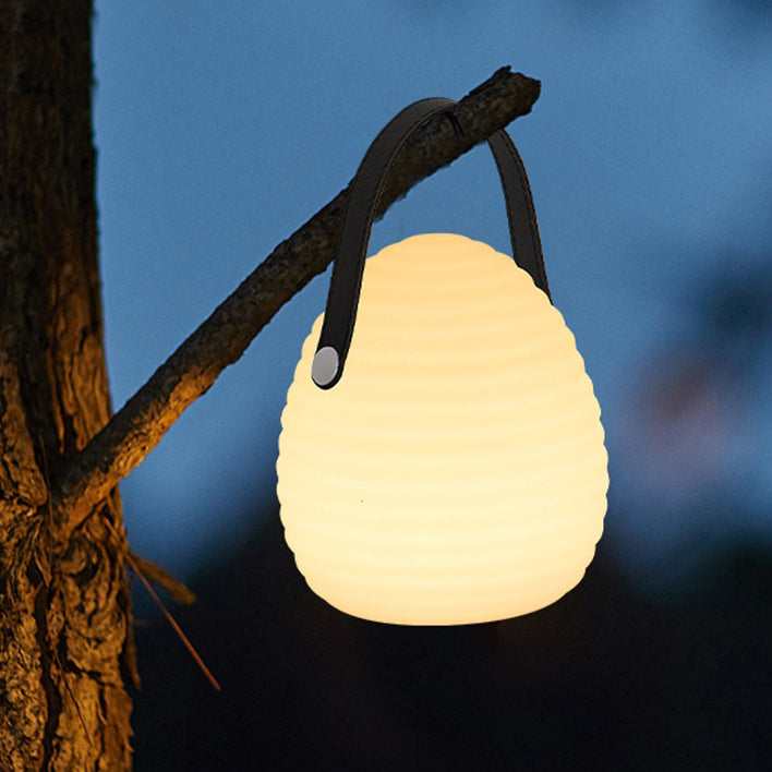 Lumière extérieure LED ronde portable en ABS PE créative contemporaine avec poignée pour patio extérieur 