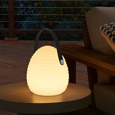Lumière extérieure LED ronde portable en ABS PE créative contemporaine avec poignée pour patio extérieur 