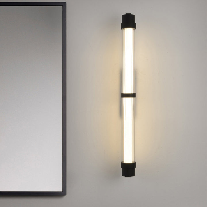 Zeitgenössische skandinavische Eisen-Glas-Rechteck-Zylinder-LED-Wandleuchte für das Wohnzimmer 