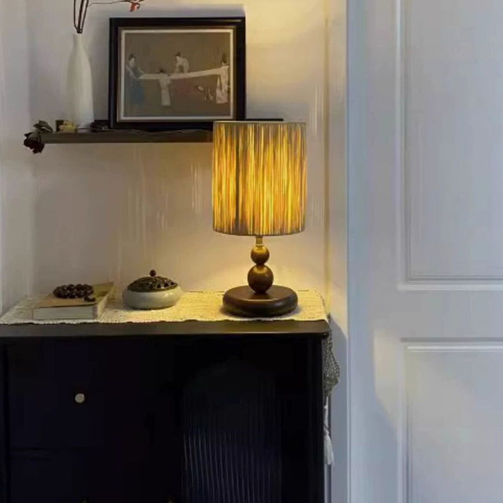 Lampe de table ronde à 1 lumière en bois massif et fer avec abat-jour tissé en herbe chinoise traditionnelle pour chambre à coucher 
