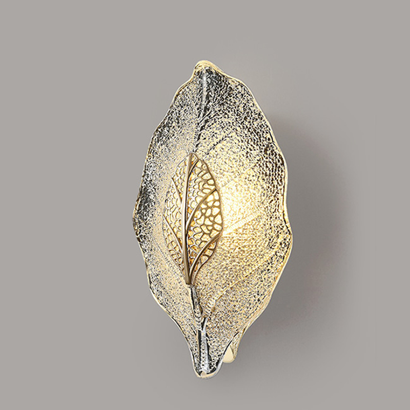 Moderne kreative 1-flammige Wandleuchte in Blattform aus Aluminium, Glas und Karbonstahl für das Wohnzimmer 