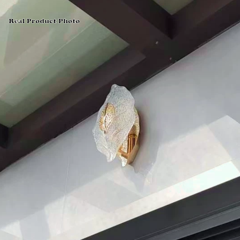 Moderne kreative 1-flammige Wandleuchte in Blattform aus Aluminium, Glas und Karbonstahl für das Wohnzimmer 