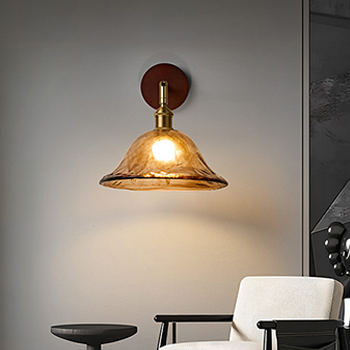 Traditionelle japanische 1-flammige Wandleuchte mit rundem Schirm aus Massivholz, Glas und Metall für das Wohnzimmer 