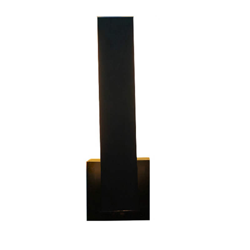 Moderne minimalistische rechteckige wasserdichte LED-Wandleuchte aus Aluminium, Eisen und PVC für den Außenbereich 