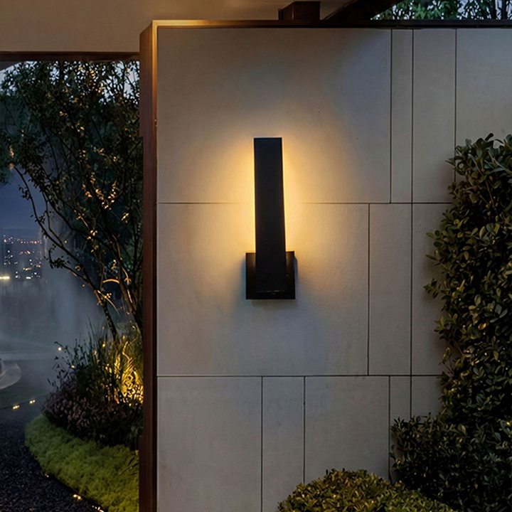 Moderne minimalistische rechteckige wasserdichte LED-Wandleuchte aus Aluminium, Eisen und PVC für den Außenbereich 