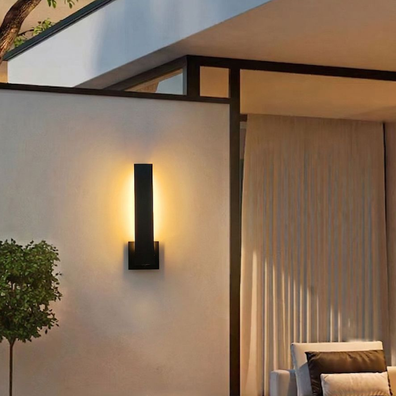 Moderne minimalistische rechteckige wasserdichte LED-Wandleuchte aus Aluminium, Eisen und PVC für den Außenbereich 