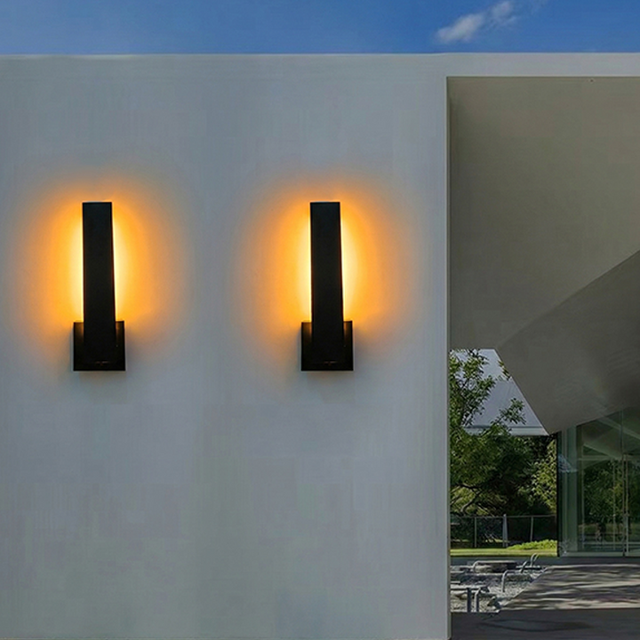 Moderne minimalistische rechteckige wasserdichte LED-Wandleuchte aus Aluminium, Eisen und PVC für den Außenbereich 