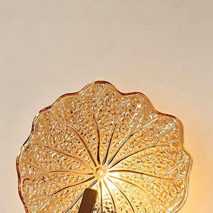 Traditional French Iron Glass Lotus Leaf Round 1-Light Wall Sconce Lamp For Living Room