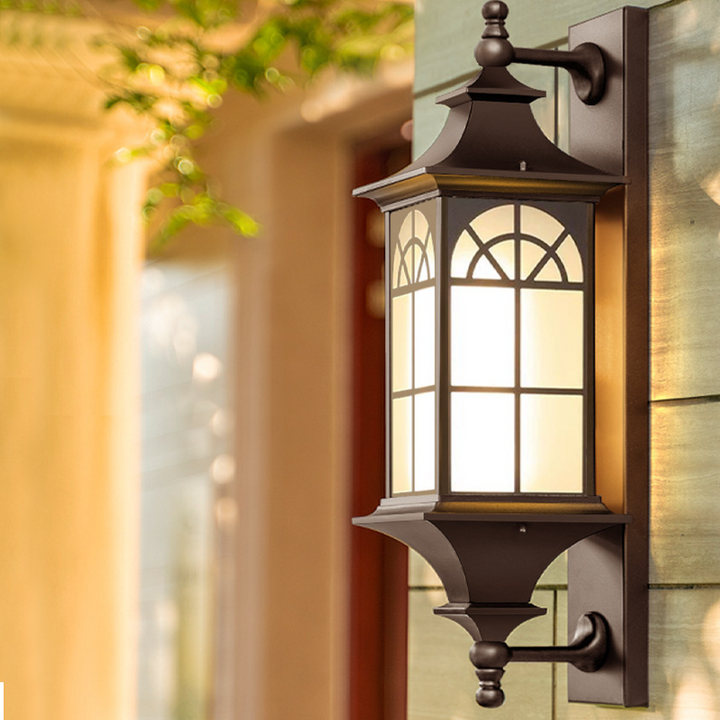 Traditionelle quadratische/rechteckige 1-flammige Außenwandleuchte aus Aluminium und Glas im chinesischen Stil für den Garten 