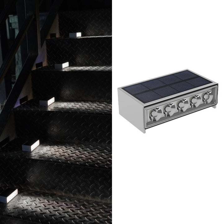 Moderner minimalistischer solarbetriebener wasserdichter ABS PC rechteckiger LED-Außenstufenleuchte ideal für Garten und Außenterrasse 