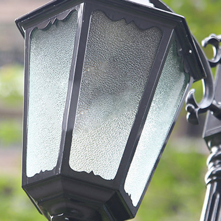 Traditionelle europäische wasserdichte Aluminium-Glaslaterne im Stil von 2/3-Licht Außenbeleuchtung Landschaftsbeleuchtung für Garten &amp; Terrasse im Freien 