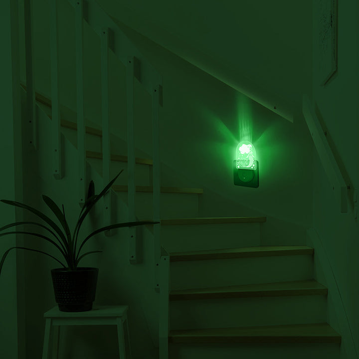 Zeitgenössische kreative Acryl-Weihnachtsbaum-Karikaturmuster LED-Wandleuchte Nachtlicht für Schlafzimmer 