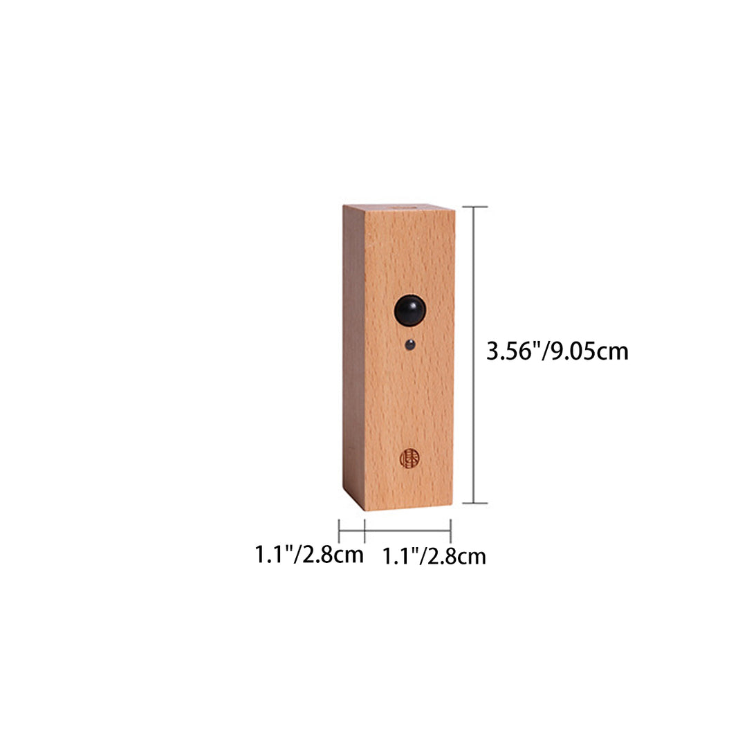 Zeitgenössische nordische wiederaufladbare drehbare Bewegungssensor LED-Wandleuchte aus massivem Holz und Acryl für Schlafzimmer &amp; Flur 