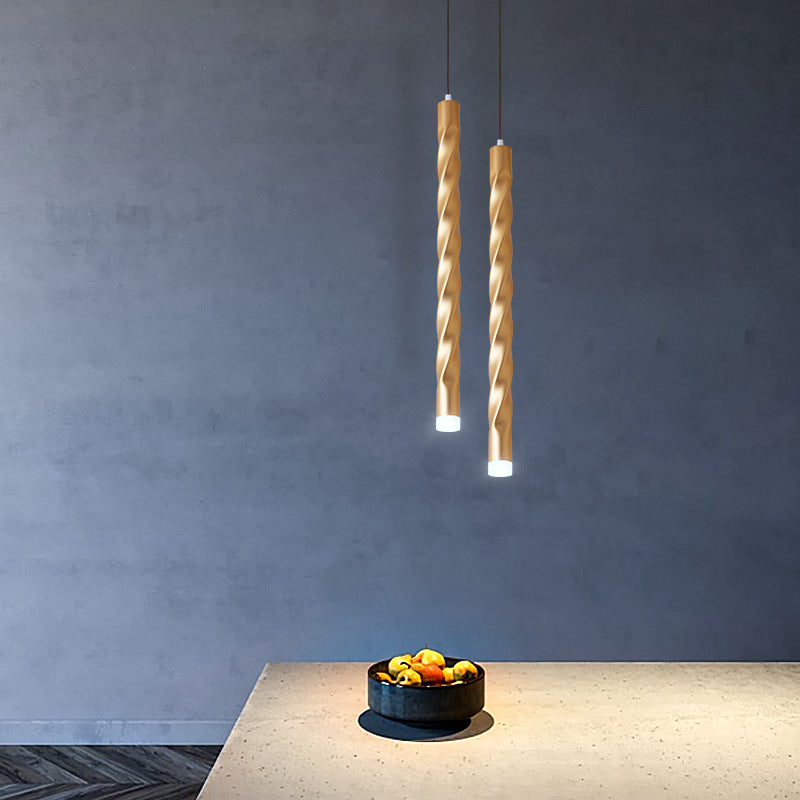 Lumière suspendue à LED en spirale en aluminium et cristal créatif contemporain avec lumière diffuse pour salle à manger et chevet 