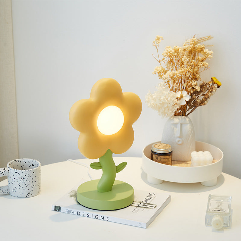 Contemporary Creative USB Kids Resin And Iron Floral LED Table Lamp For Bedroom