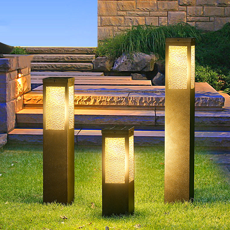 Éclairage extérieur LED à texture de diamant en métal et verre étanche solaire minimaliste moderne pour jardin et patio extérieur 
