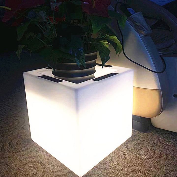 Modern Art Deco Solar Waterproof PE Square Planter LED Outdoor Light Landscape Lighting For Garden &amp; Outdoor Patio