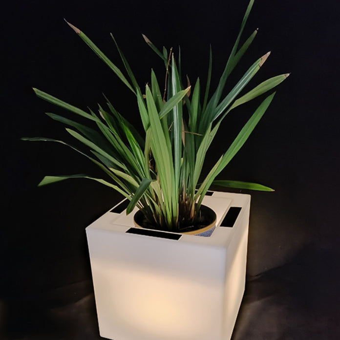 Modern Art Deco Solar Waterproof PE Square Planter LED Outdoor Light Landscape Lighting For Garden &amp; Outdoor Patio