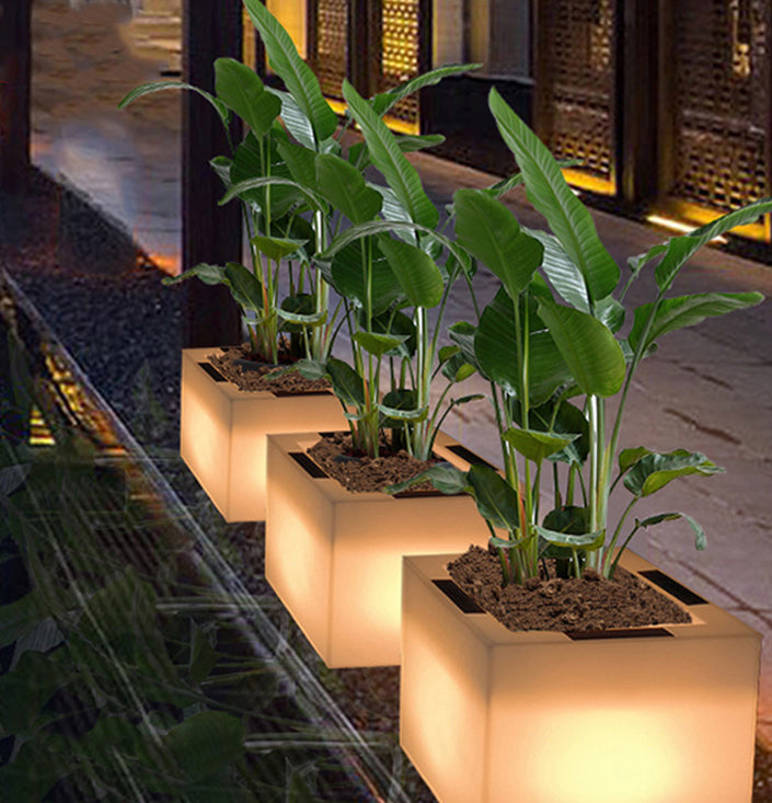 Modern Art Deco Solar Waterproof PE Square Planter LED Outdoor Light Landscape Lighting For Garden &amp; Outdoor Patio