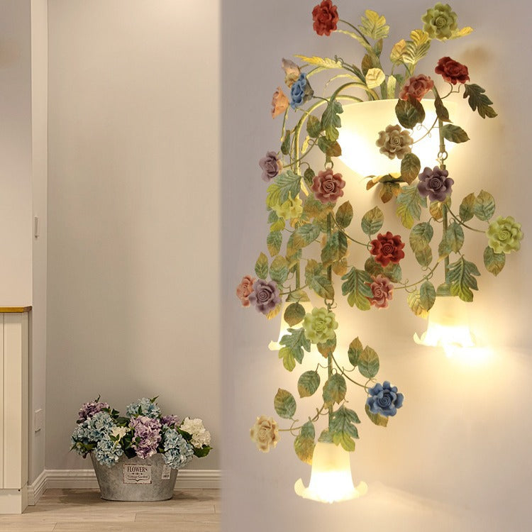 Traditionelle Bauernhaus Eisen Keramik Glas Rose Blumen Dekorative 5-Licht Wandleuchte Für Wohnzimmer Und Schlafzimmer 