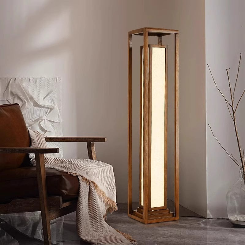 Traditionelle japanische LED-Stehlampe aus Eschenholz im Kubus-Design für Wohnzimmer und Schlafzimmer 