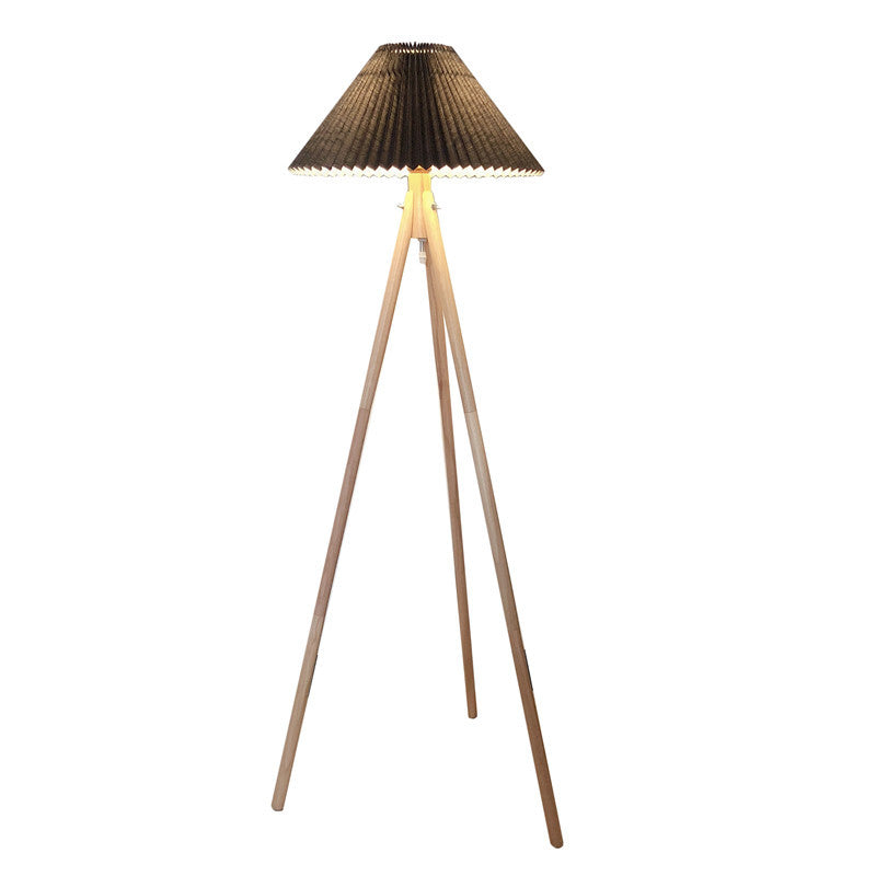Lampe de sol contemporaine nordique en bois et tissu plissé à trépied 1 lumière pour salon et chambre 