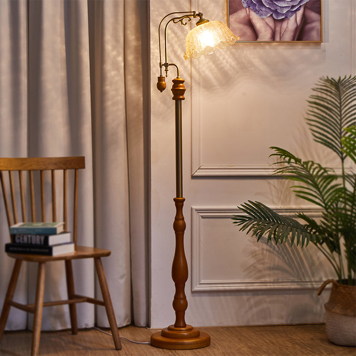 Lámpara de pie de 1 luz con pantalla floral agrietada de vidrio vintage tradicional, madera maciza y metal para sala de estar y dormitorio 