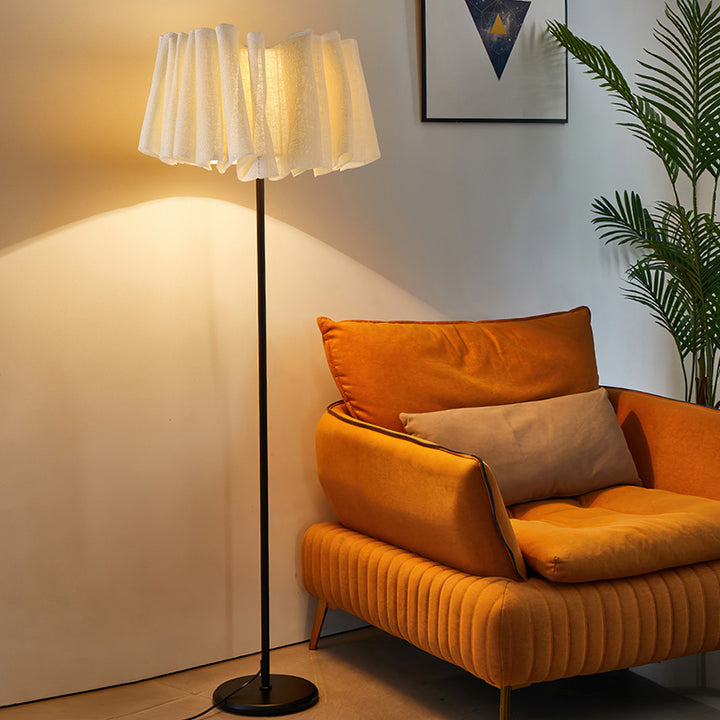 Traditional Japanese Marble Fabric & Metal Pleated 1-Light Standing Floor Lamp For Living Room And Bedroom