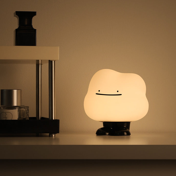 現代的なクリエイティブシリコンABSかわいい雲LED充電式ナイトライトテーブルランプ寝室用 