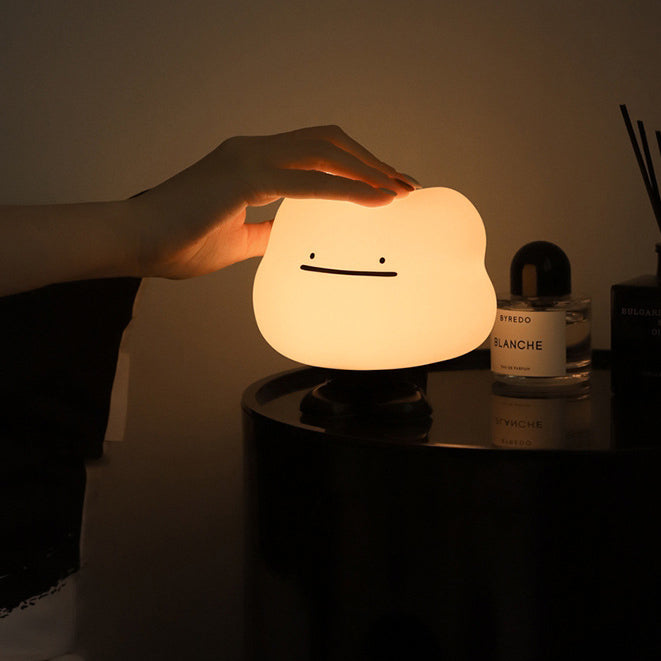 Lámpara de mesa nocturna LED recargable de nube linda de silicona ABS creativa contemporánea para dormitorio 
