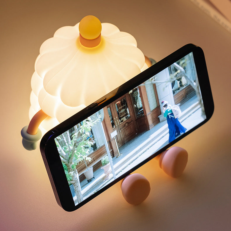 Zeitgenössische kreative Silikon ABS niedliche Geburtstagskuchen LED wiederaufladbare Nachtlicht Tischlampe für Schlafzimmer 