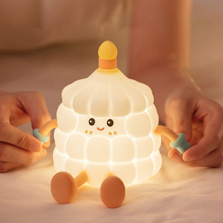 現代的なクリエイティブシリコンABSかわいい誕生日ケーキLED充電式ナイトライトテーブルランプ寝室用 