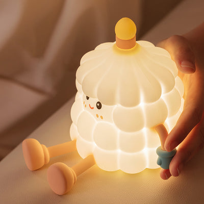 Zeitgenössische kreative Silikon ABS niedliche Geburtstagskuchen LED wiederaufladbare Nachtlicht Tischlampe für Schlafzimmer 