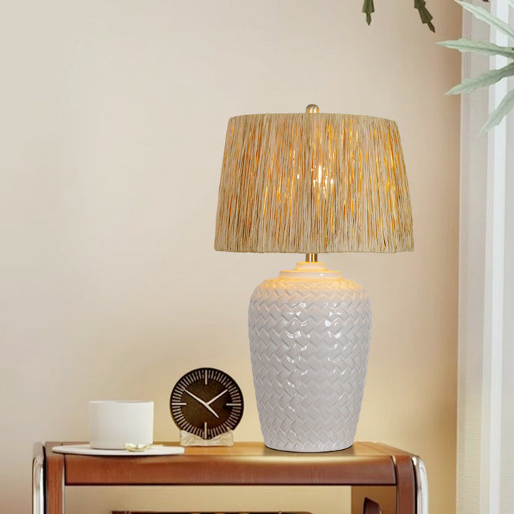 Traditionelle rustikale Keramik- und Raffia-Gittermuster-Glasförmige 1-Licht-Tischlampe für Schlafzimmer und Wohnzimmer 