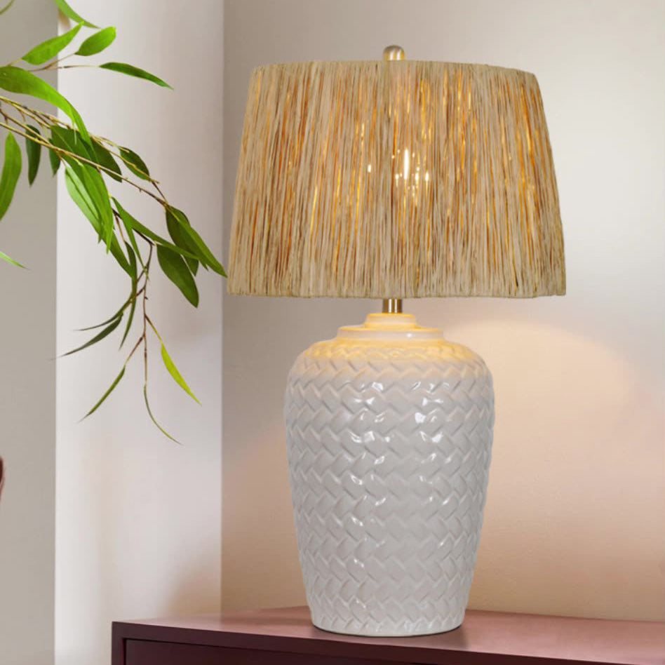 Traditionelle rustikale Keramik- und Raffia-Gittermuster-Glasförmige 1-Licht-Tischlampe für Schlafzimmer und Wohnzimmer 