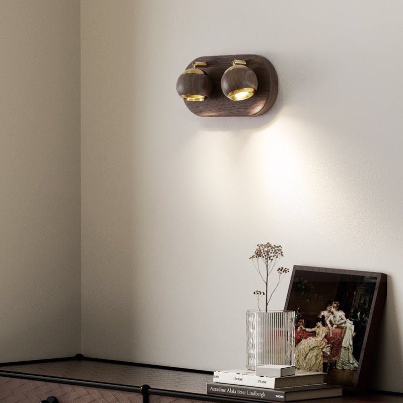Zeitgenössische Retro Walnuss Aluminium Kugelförmige Verstellbare LED Wandleuchte Spotlampe Für das Bett 