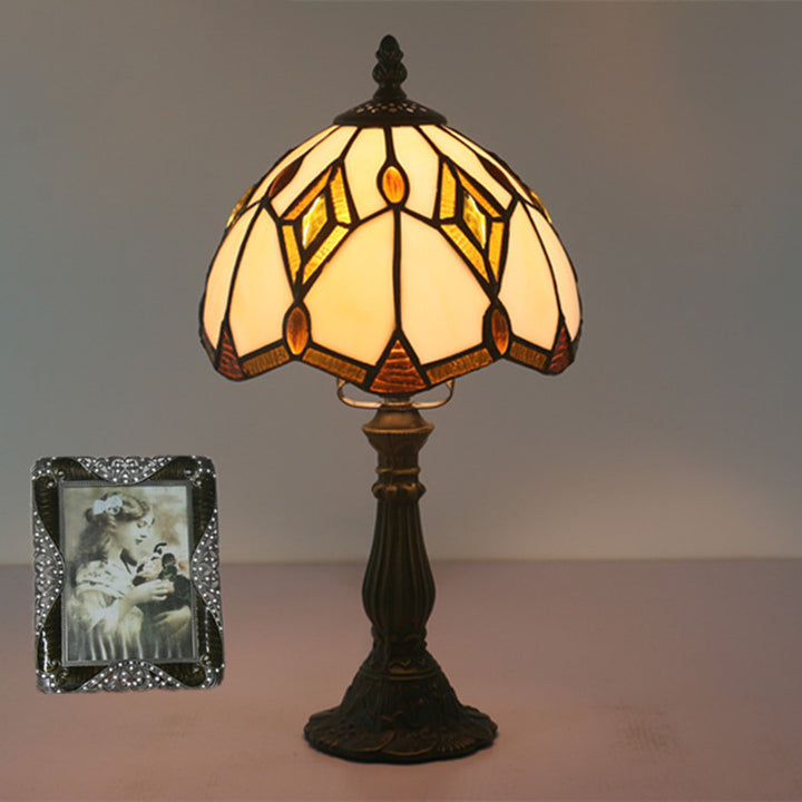 Traditional Tiffany Glass & Zinc Alloy Diamond Dome 1-Light Table Lamp For Bedroom & Living Room