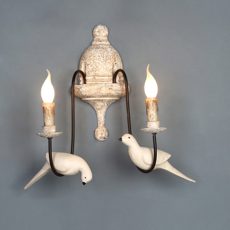 Applique murale traditionnelle rustique en bois massif et métal avec candélabre oiseau 1/2 lumière pour salon et salle à manger 